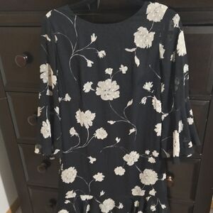 Jessica Howard Black Long-Sleeve Floral Midi Dress with White Blossoms
